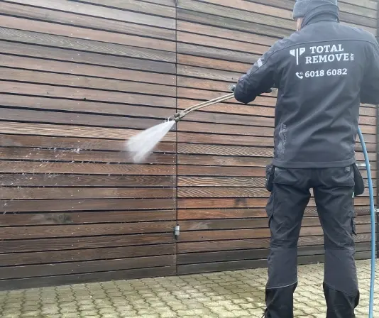 Trærens af terrasse og træoverflader